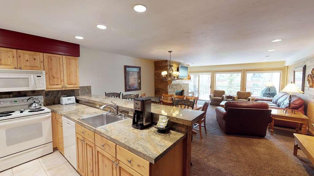 Отель Montaneros In Vail, A Destination By Hyatt Residen Номер фото
